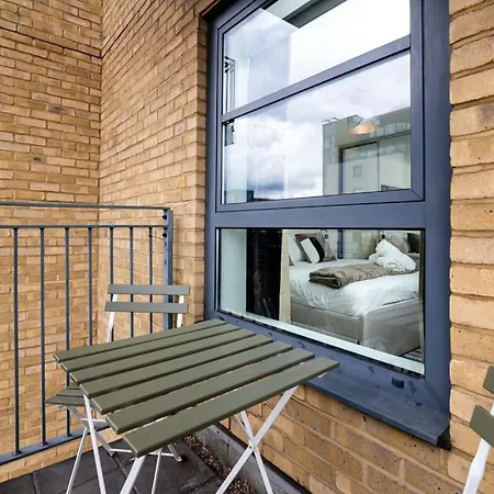 Zenith Hub Apartment *