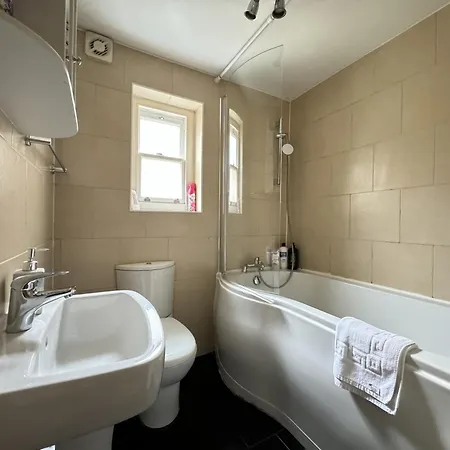 Cosy Near *kings Cross* Station * London