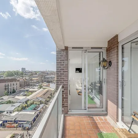 Stunning Flat In Chelsea, Kings Road With Balcony Londyn