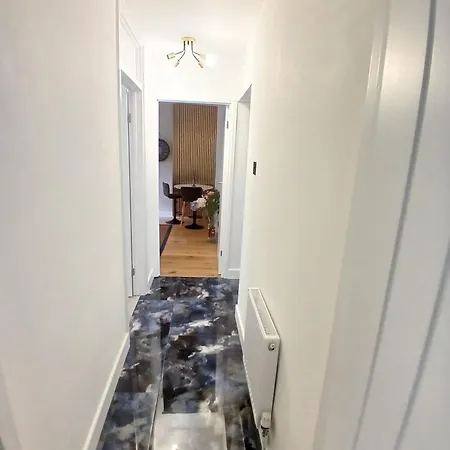 Peaceful Moira - 2 Bedroom Flat Between Brixton And Kennington 10mins To London