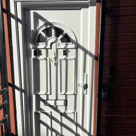 Lovely Garden Flat Near Emirates Stadium And Kings Cross St Pancras Station Apartment