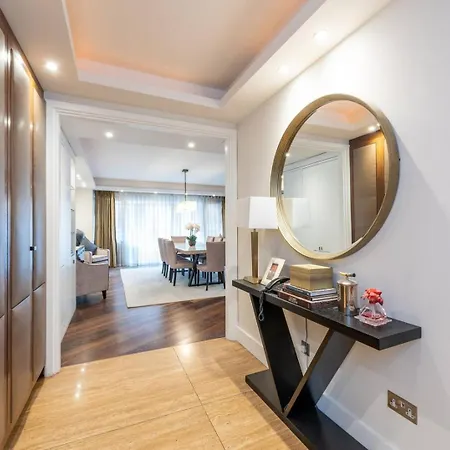 Super Luxury Stylish Large Mayfair 2500sqft Apartment *