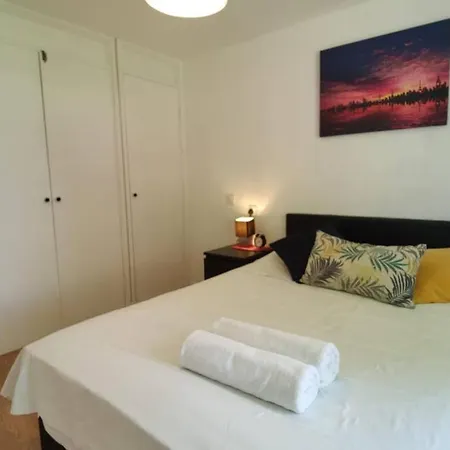 2 Bed Brick Lane Flat, Liverpool St *