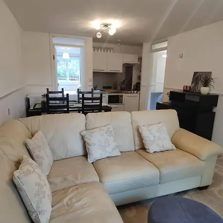 Apartment 2 Bed Brick Lane Flat, Liverpool St