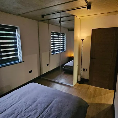Apartment Milford House Purley