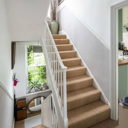 Apartment Artists Comfy Home, Near Camden Market London