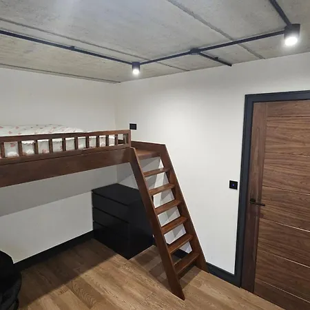 Apartment Milford House *
