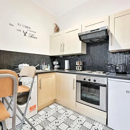 The Perfect Queensway * London