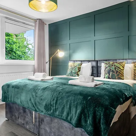 Apartment Spacious 3 Bedroom Whitechapel With Garden By Gold *