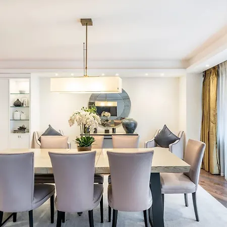 Super Luxury Stylish Large Mayfair 2500sqft * London