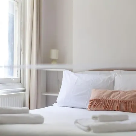 Incredible Location In Central - 2bed