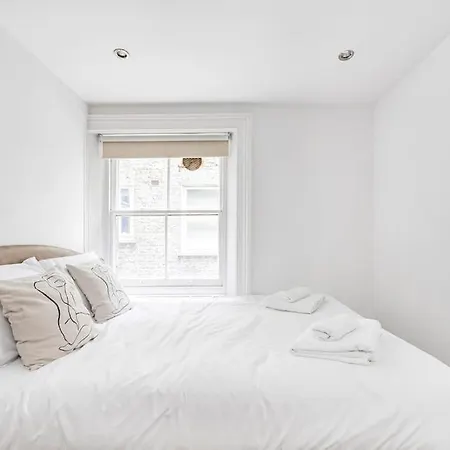 Incredible Location In Central - 2bed *