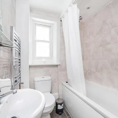 Apartment Incredible Location In Central - 2bed