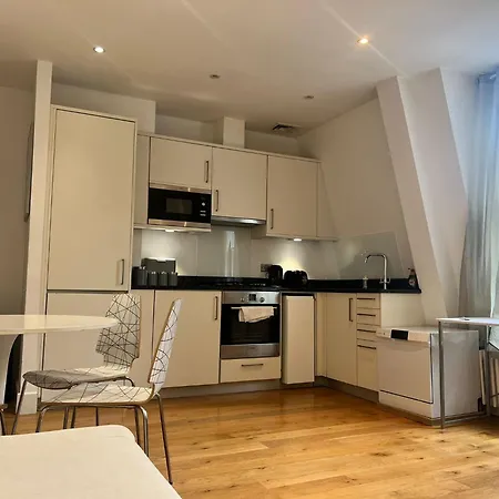 One Bedroom In Holborn Appartamento *