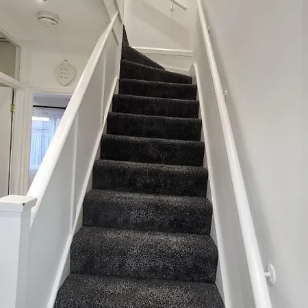 Delight Home-london Airport & Excel * London