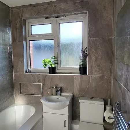 Delight Home-london Airport & Excel London