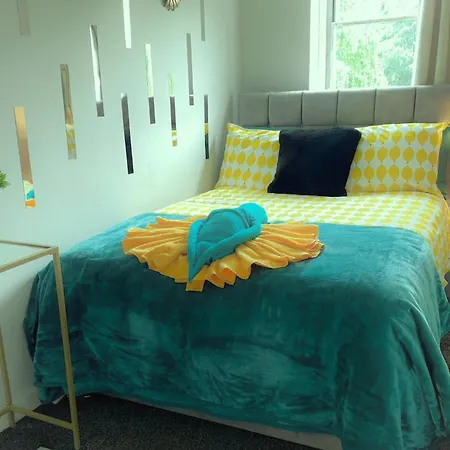 Cosy Private Two Bedroom Apartament In Kensinghton Can Fit Up To 8 Guests Apartment *