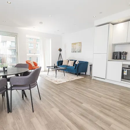 Apartment Escape - Royal Wharf