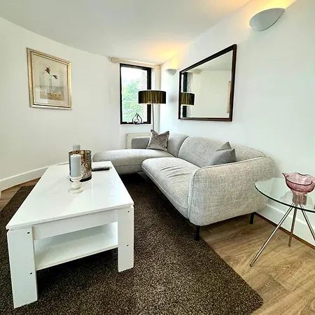 The Crib - 3 Bedroom Central By Wild *