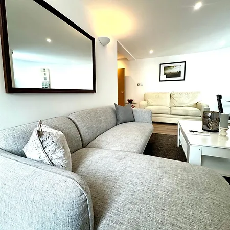 Apartment The Crib - 3 Bedroom Central By Wild