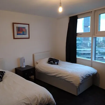 Homestay In Luxurious Penthouse London