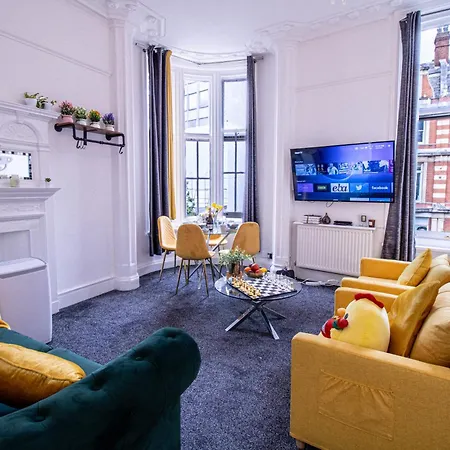 Elegant 3-bedroom On Oxford Street 2gc