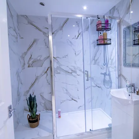 Elegant 3-bedroom On Oxford Street 2gc *