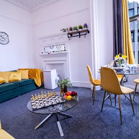 Elegant 3-bedroom On Oxford Street 2gc Apartment