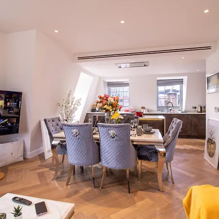 Apartment Elegant 3-bedroom Penthouse In Marble Arch 70 London