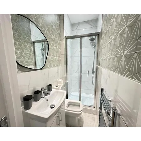 F2- Beautiful 1 Bed Flat Near Edgware Road Station Apartment