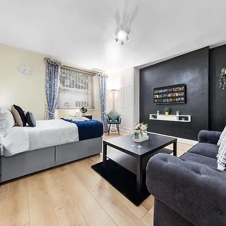 Apartment Inactive London
