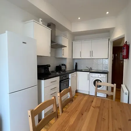 Kensington Guest 98 *