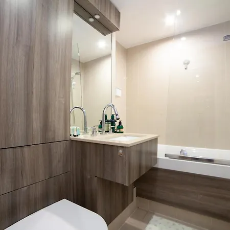St George Apartment London