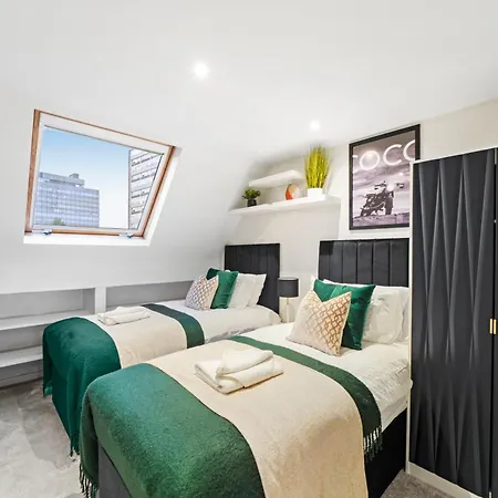 Apartment Beautiful Flat In Fulham - Great Views!- Sleeps 6 London