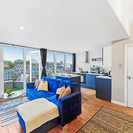 Beautiful Flat In Fulham - Great Views!- Sleeps 6 Apartment London