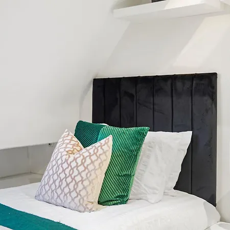 Apartment Beautiful Flat In Fulham - Great Views!- Sleeps 6