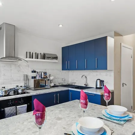 Apartment Beautiful Flat In Fulham - Great Views!- Sleeps 6