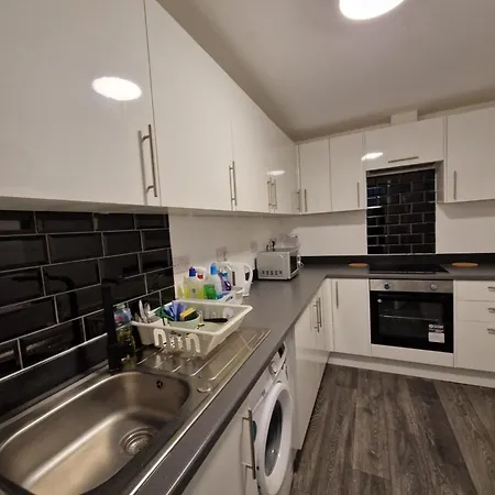 En-suite Mitcham Pensión Streatham Vale