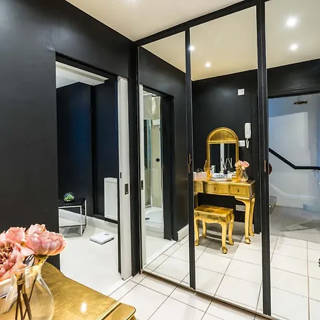 Villa Buckinghampalace-belgravia-saintsjames-trafalgar Square-victoria London