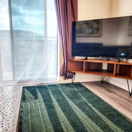 Brand New Flat - Canary Wharf Apartment *