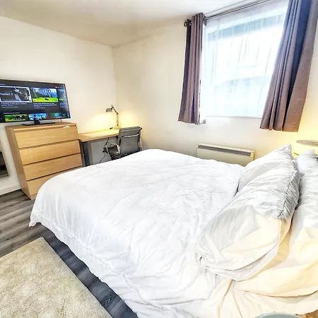 Brand New Flat - Canary Wharf * London