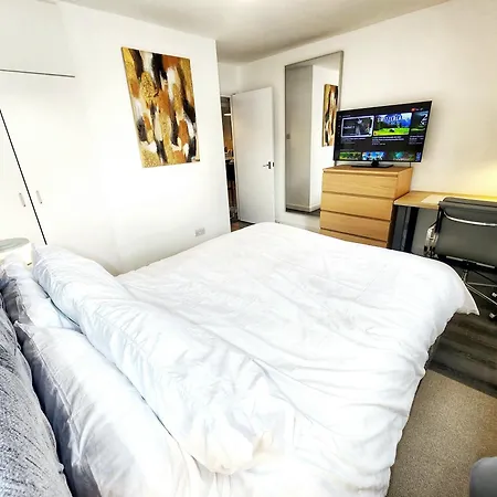 Brand New Flat - Canary Wharf *