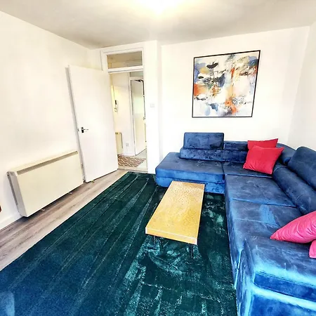 Brand New Flat - Canary Wharf *
