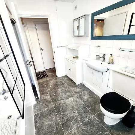 Apartment Brand New Flat - Canary Wharf *