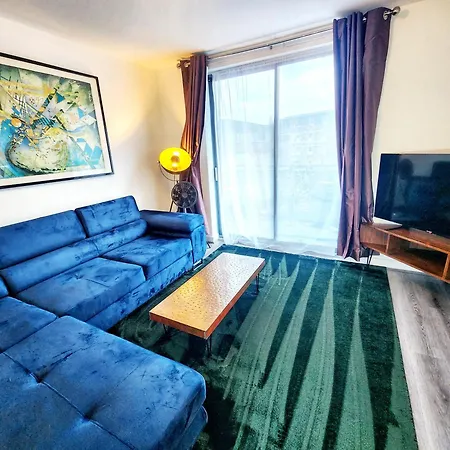 Apartment Brand New Flat - Canary Wharf *