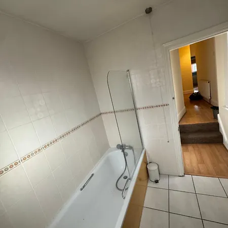 Guest house Dreamwell Flats London