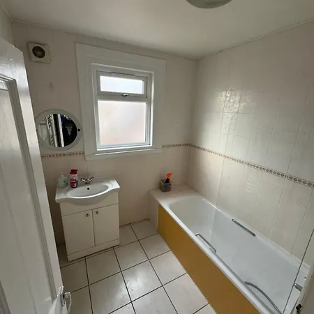 Guest house Dreamwell Flats London