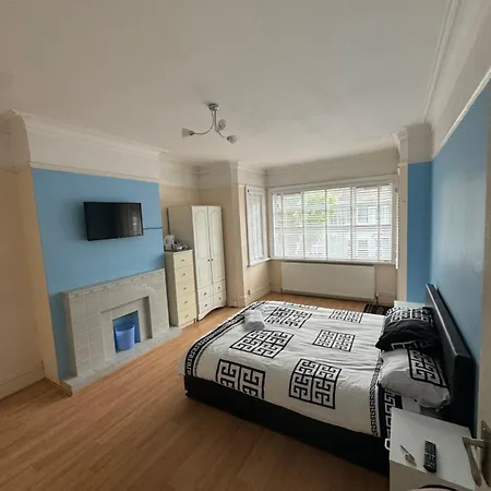 Dreamwell Flats Guest house
