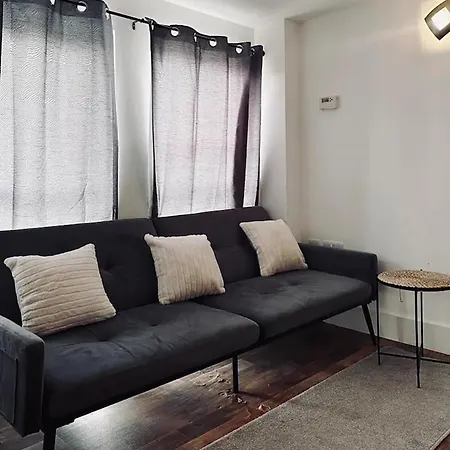 Apartment 15 Percent Off Monthly -2bed Netflix Wi-fi