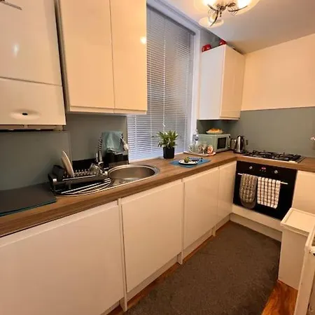 Beautiful Flat One Bedroom In Apartment London